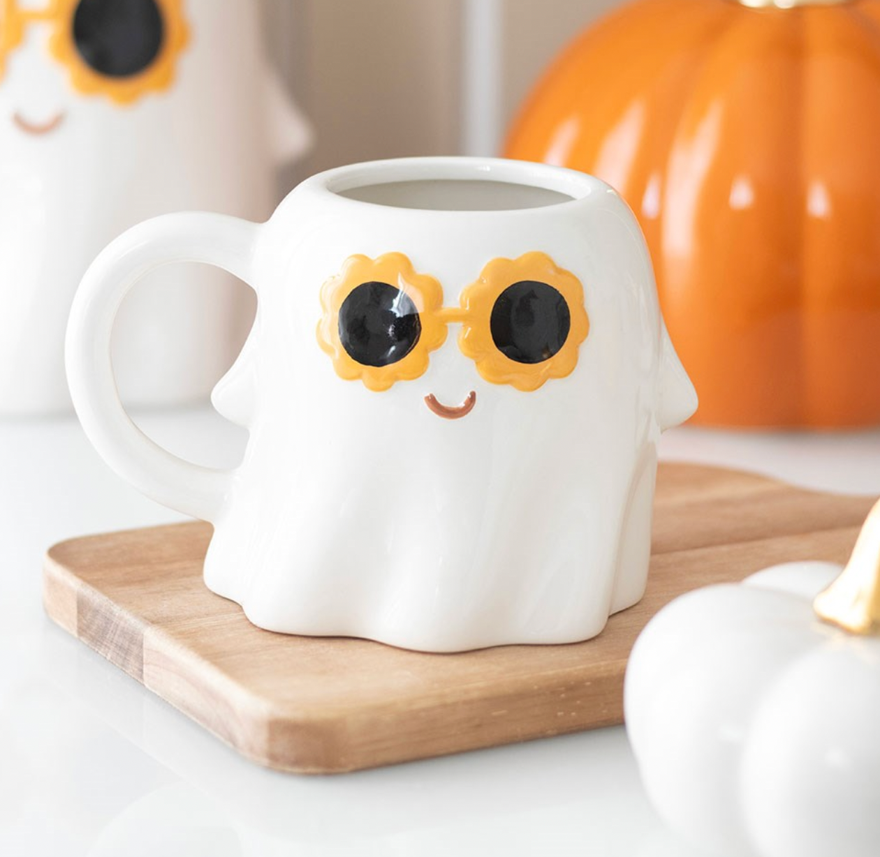 Tasse „Groovy Ghost“ – Geistertasse mit Retro-Sonnenbrille (500 ml)