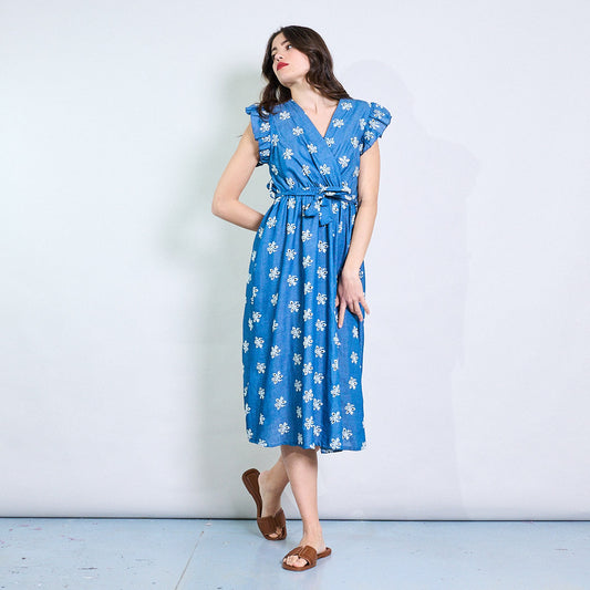 „Elara“ – Midikleid mit Paisley-Stickerei & Bindegürtel