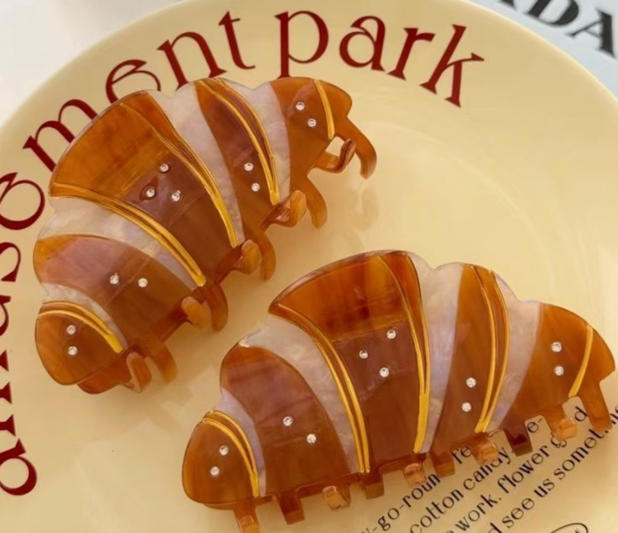 Haarklammer „Croissant Crush“ – für süße Hair Moments