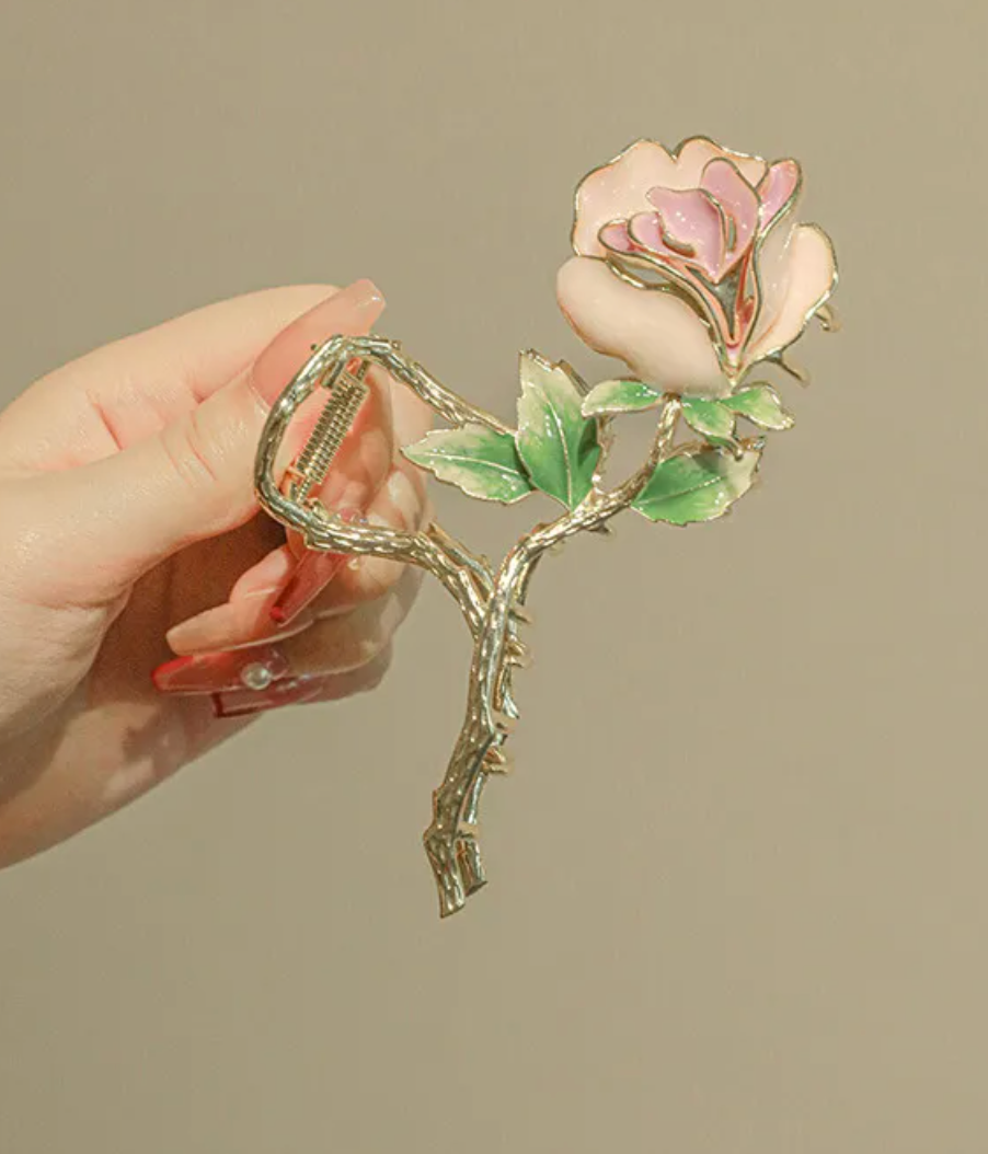 Haarklammer „Flora“ – verspielter Rosentraum
