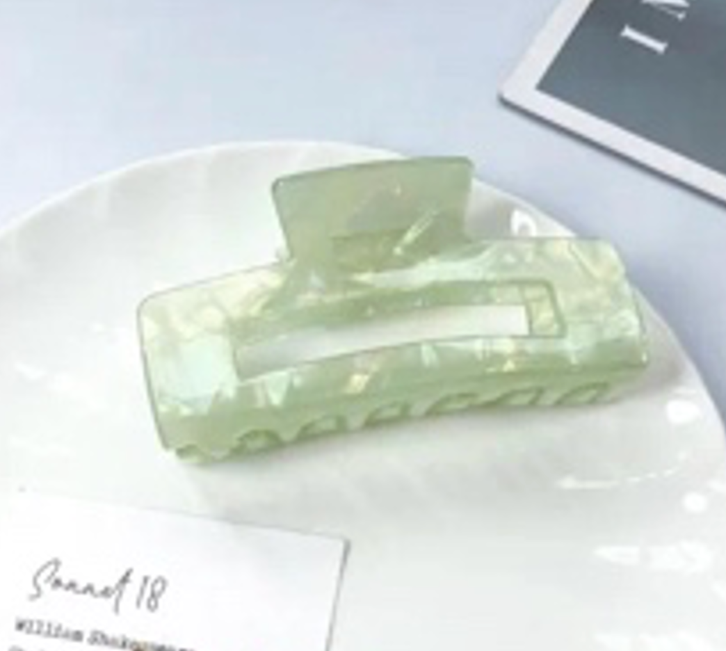 Haarclip „Mint Glow“ – Frischer Touch für dein Haar