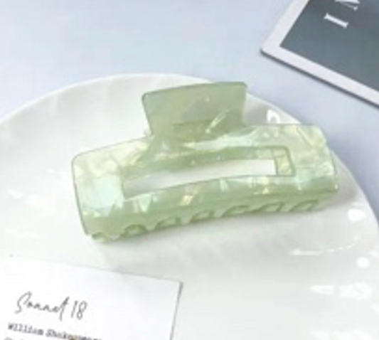 Haarclip „Mint Glow“ – Frischer Touch für dein Haar