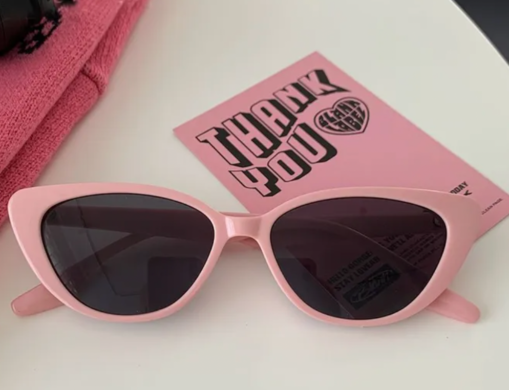 Sonnenbrille „Street Blush“ – Rosa Rahmen mit grauen Gläsern