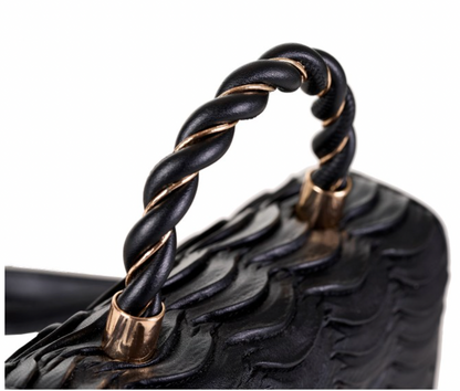 Handtasche „Élan“ – Pierre Cardin Hardbag mit Steppmuster & geflochtenem Tragegriff (Eco-Leder)