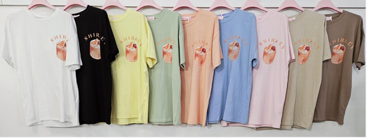 T-Shirt „Shirley Nights“ – Summer Feeling mit Cocktail-Print