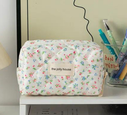 Kosmetiktasche „Bloom Cord“ – Retro-Flair