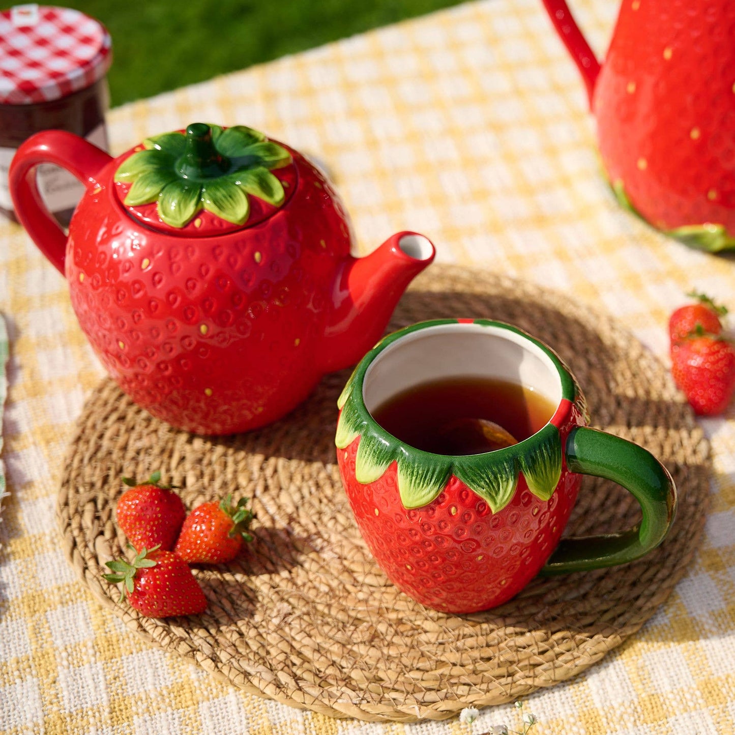 Tasse The Cottage Garden, Erdbeermotiv